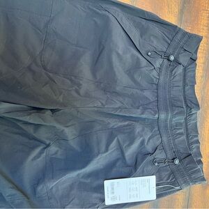 Athleta NWT Trekkie MT Parachute Black Straight Leg Pants